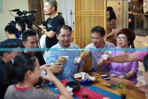 分享实测“小闲巴渝棋牌真的有挂吗”√必胜开挂神器